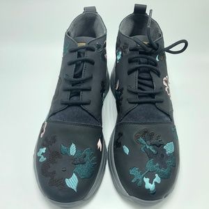 Camper Twins Drift Bootie, Size 8